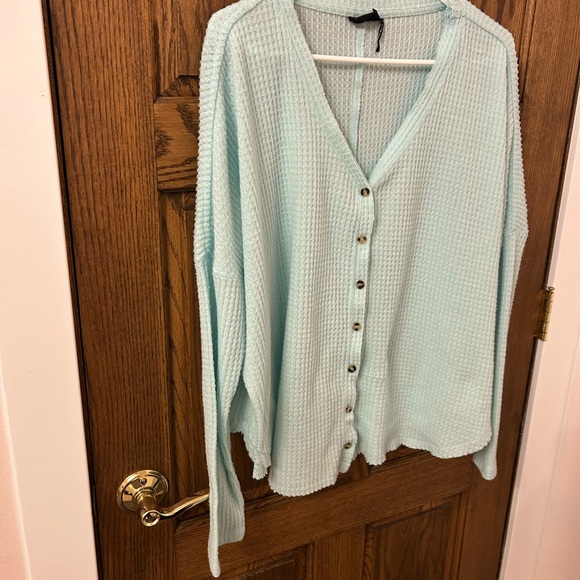 Urban Outfitters Out From Under Jojo Oversized Blue Thermal Button Up Top Medium - Picture 3 of 8